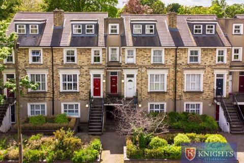 2 bedroom flat for sale, Church Street, London, N9