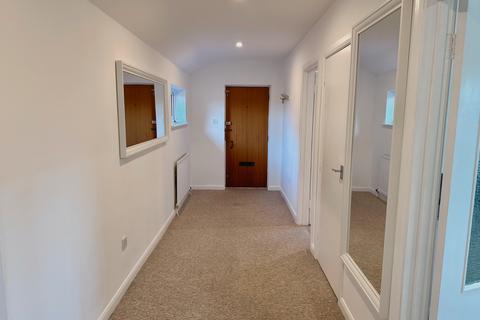 2 bedroom flat to rent, Station Road, Wimborne BH21