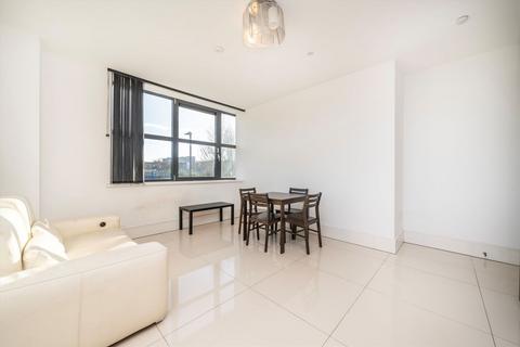 2 bedroom flat to rent, West Gate, London W5