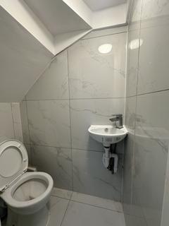 2 bedroom terraced house for sale, Main Road, Harwich CO12