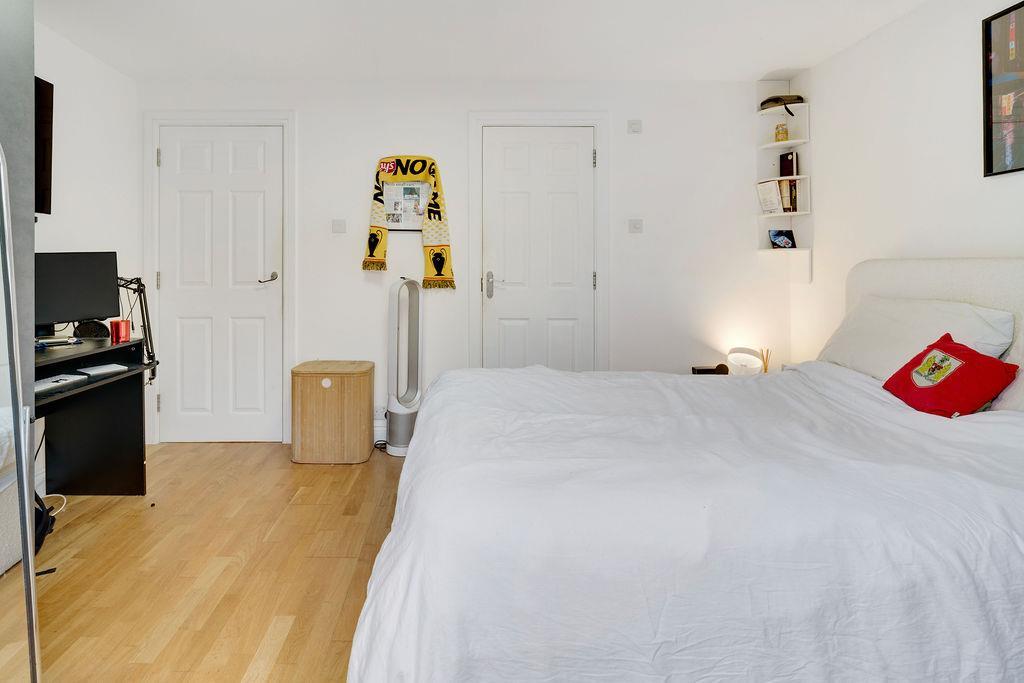 4 Boutflower Road4,Flat1-8.jpg