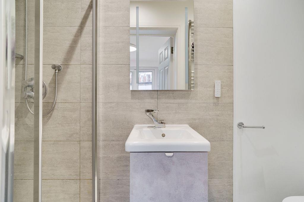 4 Boutflower Road4,Flat1-12.jpg