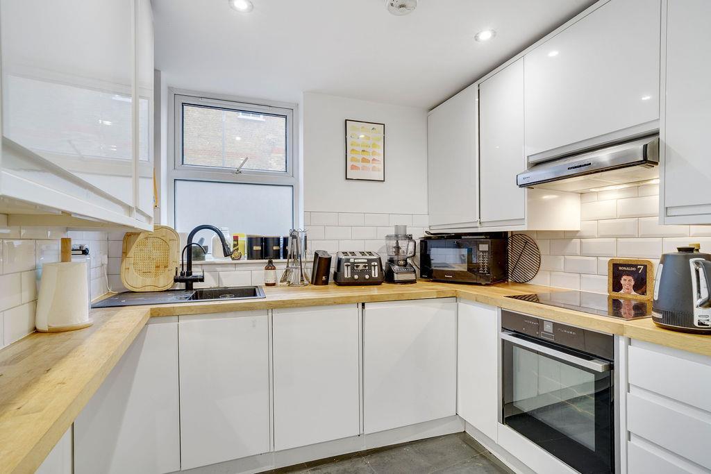 4 Boutflower Road4,Flat1-5.jpg