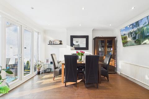3 bedroom semi-detached house for sale, Cherry Tree Walk, West Wickham BR4