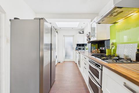 3 bedroom semi-detached house for sale, Cherry Tree Walk, West Wickham BR4