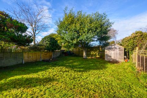 2 bedroom bungalow for sale, Barons Way, Polegate, East Sussex, BN26