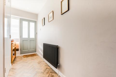 2 bedroom bungalow for sale, Barons Way, Polegate, East Sussex, BN26