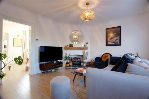 2 bedroom house for sale, Tring Station, Tring