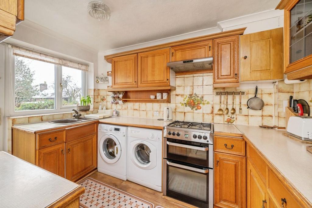 35sherbrookeavenue-8.jpg