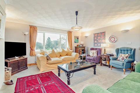 4 bedroom bungalow for sale, Back Road, Catbrook, Chepstow