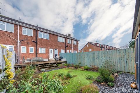 2 bedroom flat for sale, St. Cuthberts Road, Newcastle upon Tyne NE5