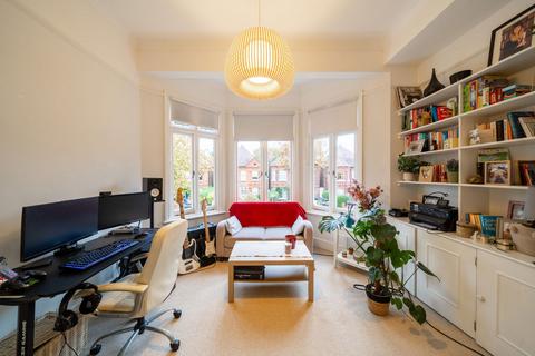 1 bedroom flat for sale, Dartmouth Road, NW2