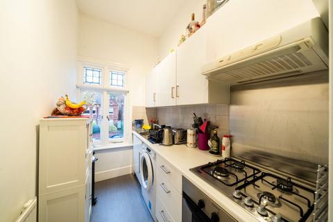 1 bedroom flat for sale, Dartmouth Road, NW2