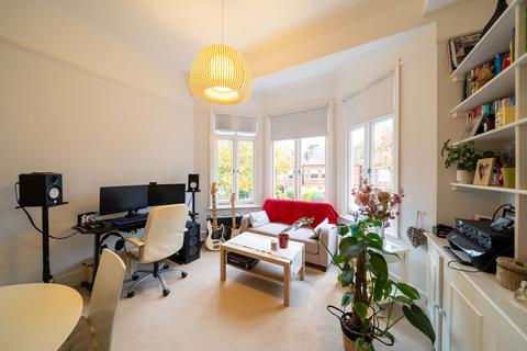 1 bedroom flat for sale, Dartmouth Road, NW2