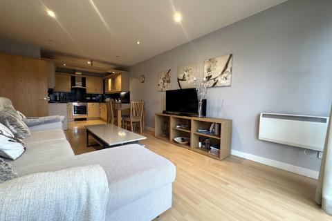 2 bedroom flat for sale, The Quays, Salford Quays, Salford, M50