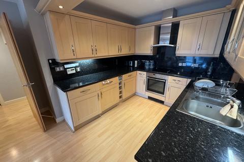 2 bedroom flat for sale, The Quays, Salford Quays, Salford, M50