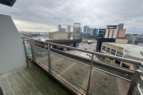 2 bedroom flat for sale, The Quays, Salford Quays, Salford, M50