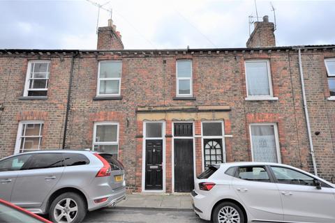 2 bedroom terraced house to rent, Ash Street, York