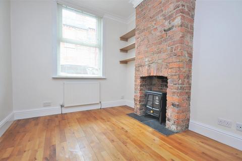2 bedroom terraced house to rent, Ash Street, York