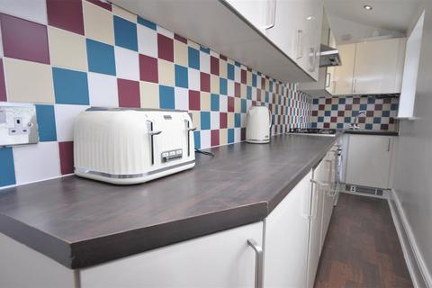 2 bedroom terraced house to rent, Ash Street, York
