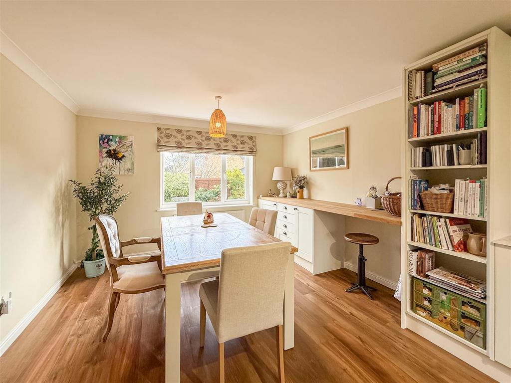 Kitchen/dining