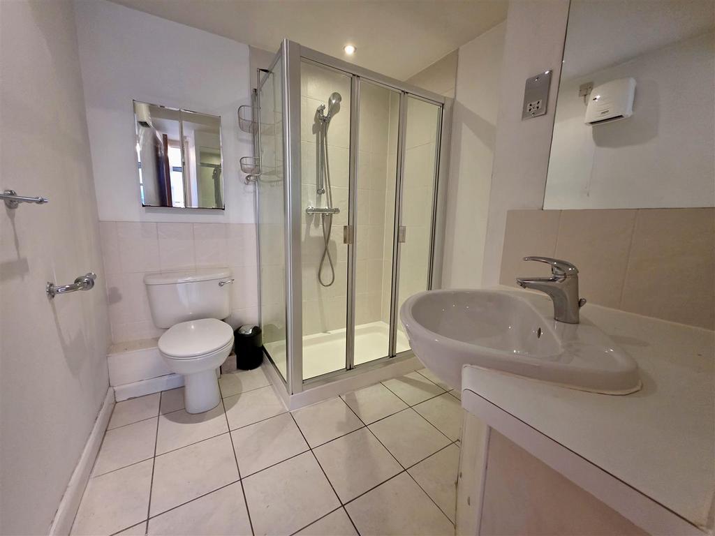 Ensuite