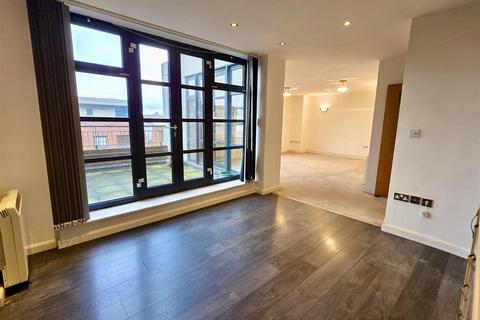 3 bedroom penthouse to rent, Maxim 28, Lionel Street, Birmingham