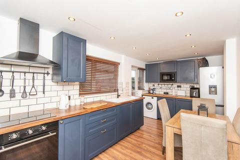 undefined, Spring Wood Close, Chesterfield S41