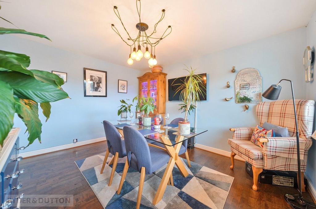 Dining Room/Bedroom