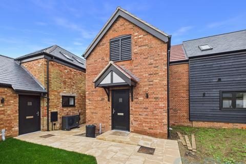 undefined, Eagle Farm, Milton Keynes MK17
