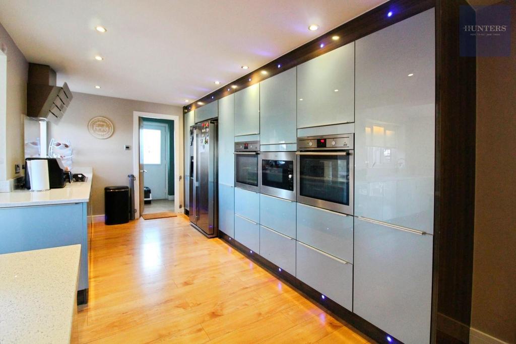 Kitchen diner