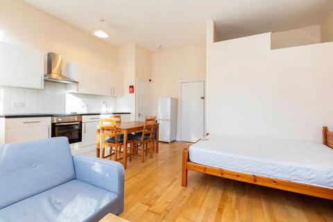 Studio to rent, Callcott Road, London NW6