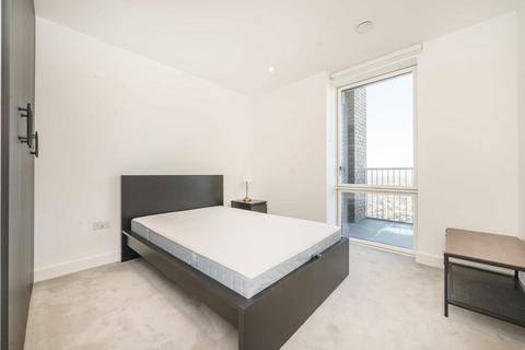 1 bedroom flat for sale, Heartwood Boulevard, London W3