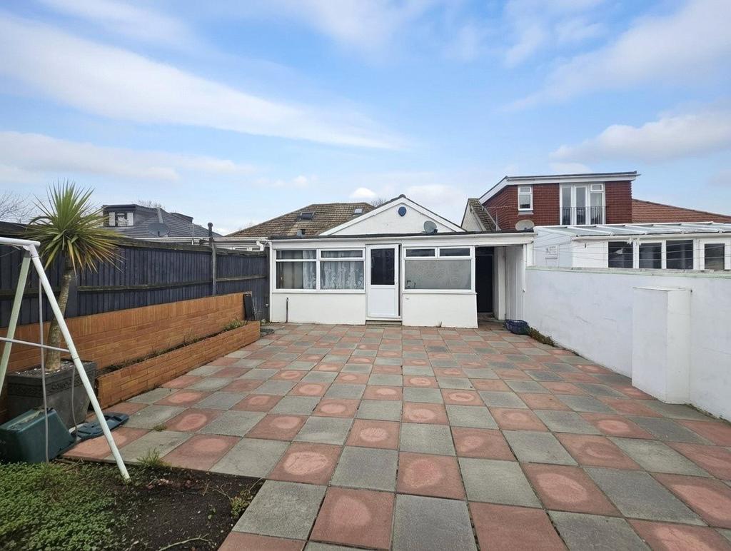 Garden &amp; Rear Aspect