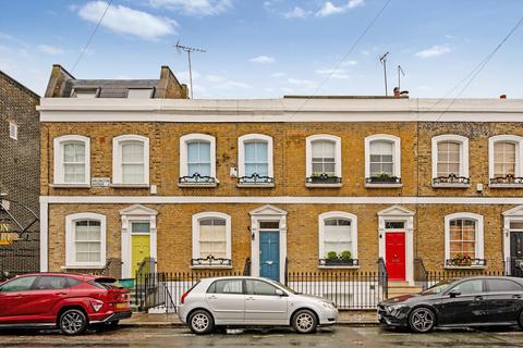 3 bedroom terraced house to rent, Arlington Avenue, London, N1