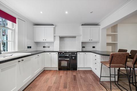 3 bedroom terraced house to rent, Arlington Avenue, London, N1