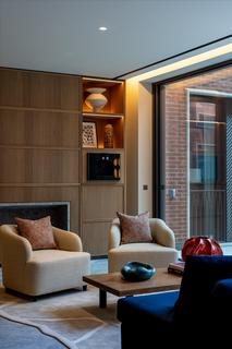 3 bedroom flat to rent, Mayfair, London, W1J