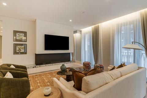 3 bedroom flat to rent, Mayfair, London, W1J