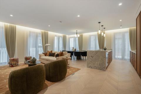 3 bedroom flat to rent, Mayfair, London, W1J