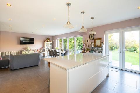 5 bedroom detached house for sale, Berkhamsted, Hertfordshire, HP4