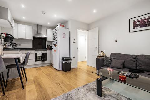 1 bedroom flat to rent, London Road, Kingston Upon Thames, Surrey, KT2