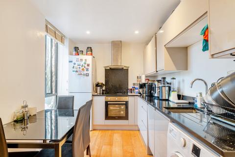 1 bedroom flat to rent, London Road, Kingston Upon Thames, Surrey, KT2
