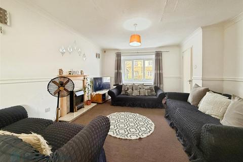 undefined, Pilots Way, Hull HU9