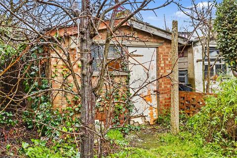 3 bedroom terraced house for sale, Hazel Close, London, N13