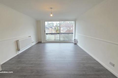 1 bedroom flat to rent, Baronsmere Court, Manor Road, High Barnet EN5