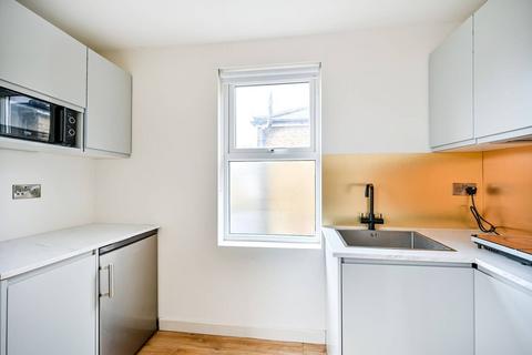 Hawks Road, Kingston, Kingston upon Thames, KT1
