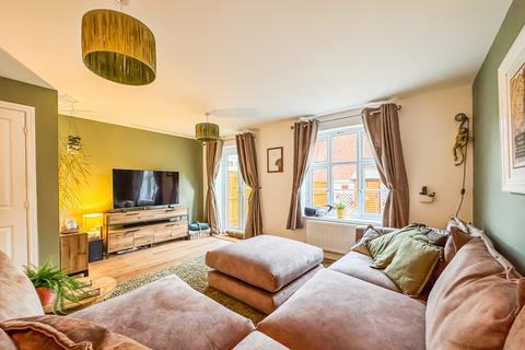 3 bedroom terraced house for sale, Wintergreen Road, Red Lodge, Bury St. Edmunds, Suffolk