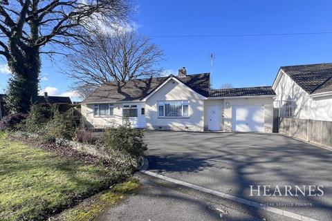 4 bedroom detached bungalow for sale, Dorset Avenue, Ferndown, BH22