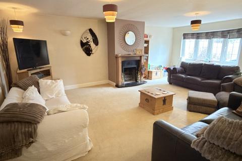 5 bedroom detached house for sale, Denmark Avenue, Reading RG5
