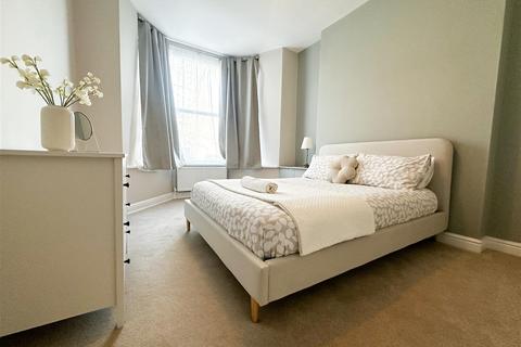 2 bedroom apartment to rent, 127 Macclesfield Road, Buxton